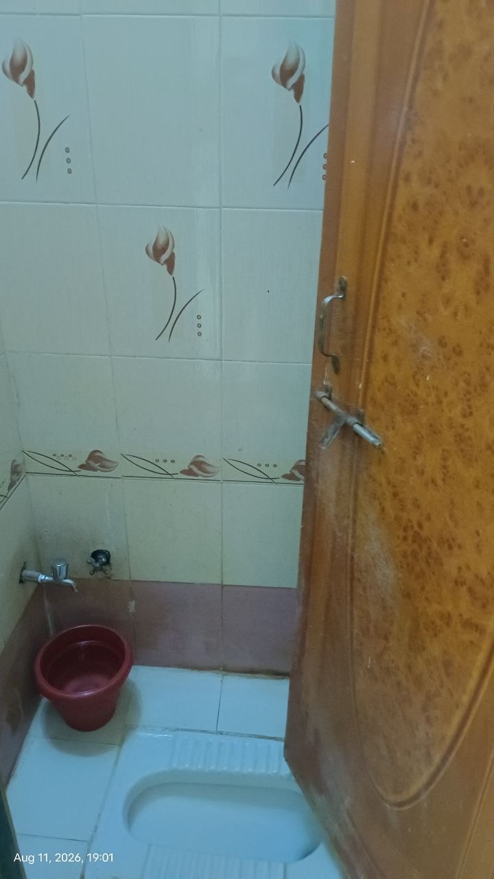 👨🦱 1 male roommate required for rent in Camp, Pune photo 3