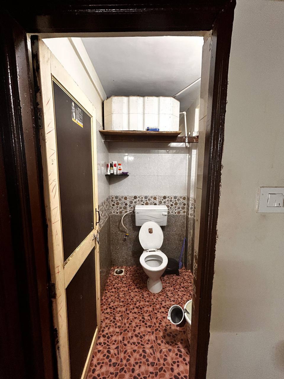 2 BHK for rent in Karvenagar, Pune photo 3