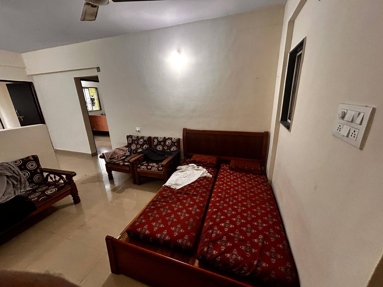 2 BHK for rent in Karvenagar, Pune photo 2