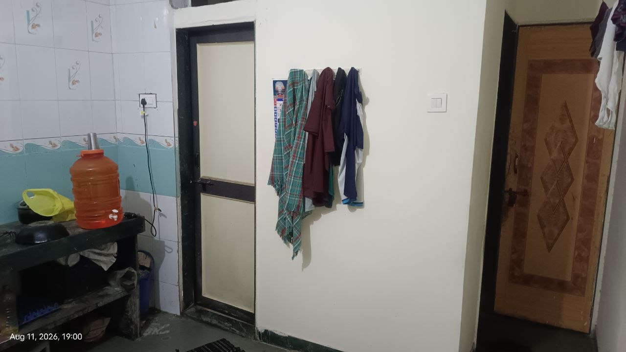 👨🦱 1 male roommate required for rent in Camp, Pune photo 2