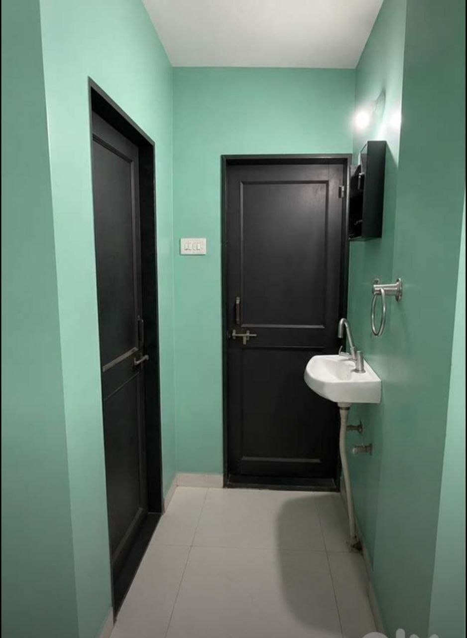 2 BHK for rent in Dhankawadi, Pune photo 2