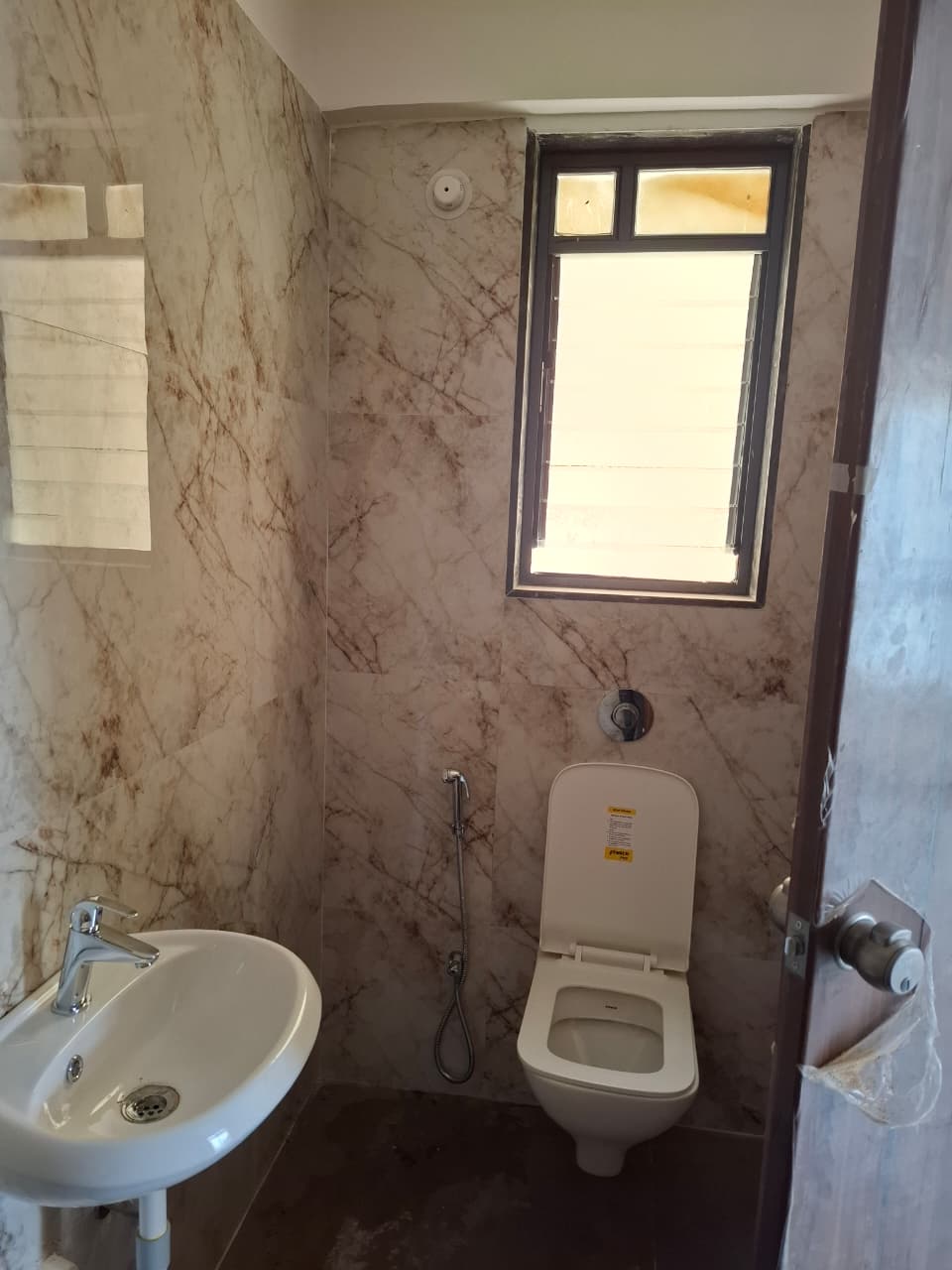 2 BHK for rent in Pune photo 8