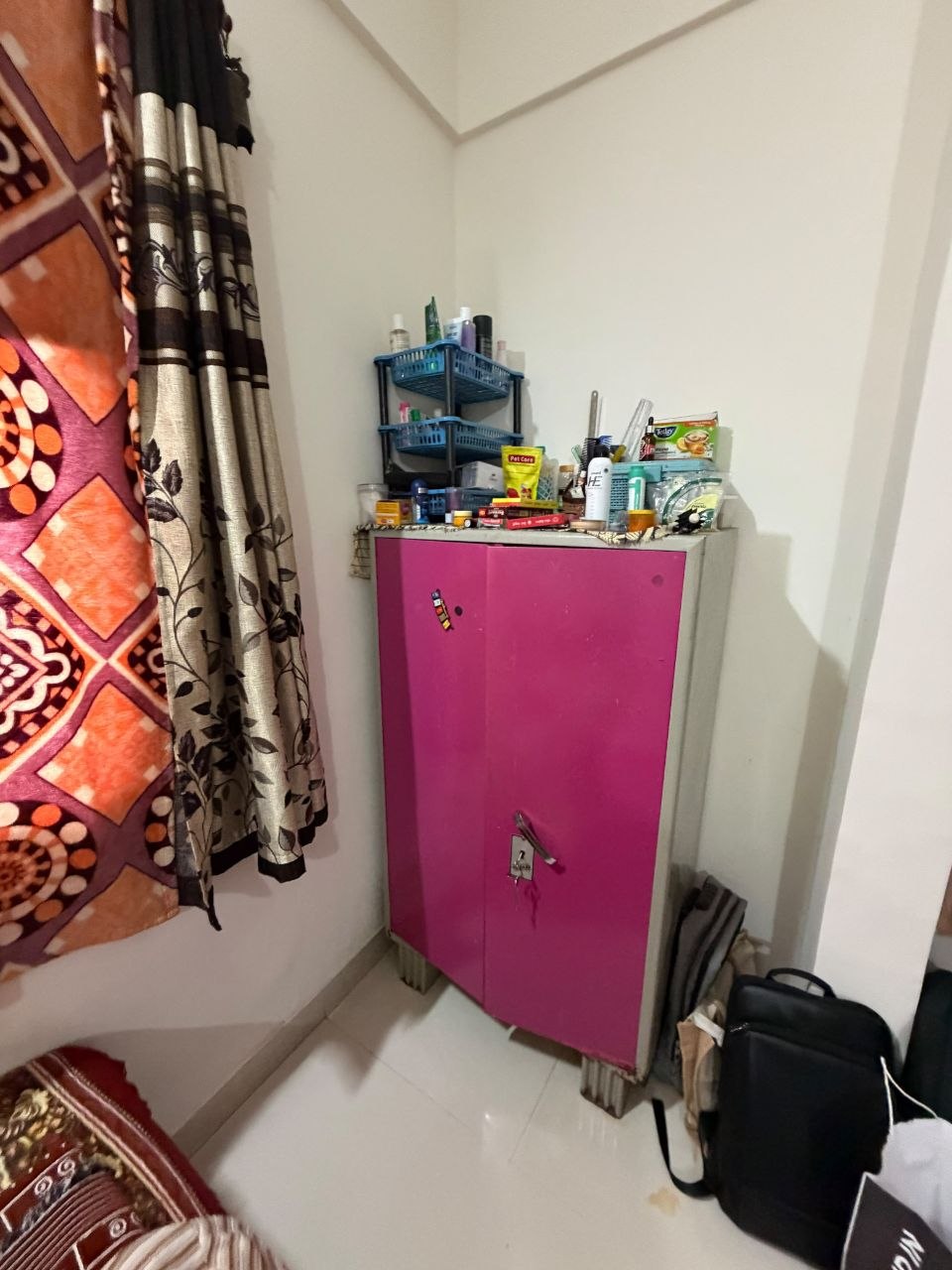 SINGLE ROOM for rent in Karvenagar, Pune photo 3