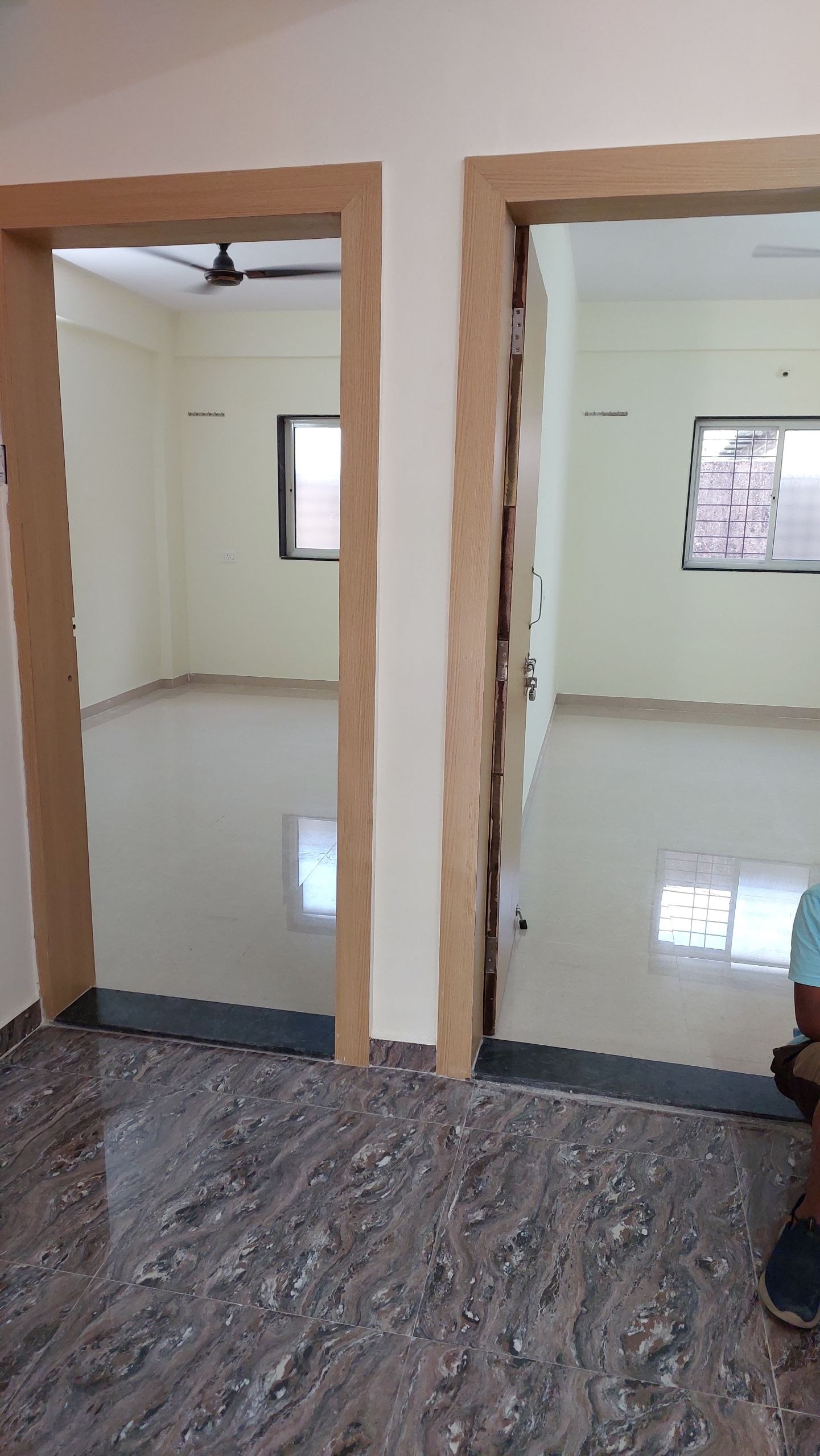 HOSTEL for rent in Pune photo 3