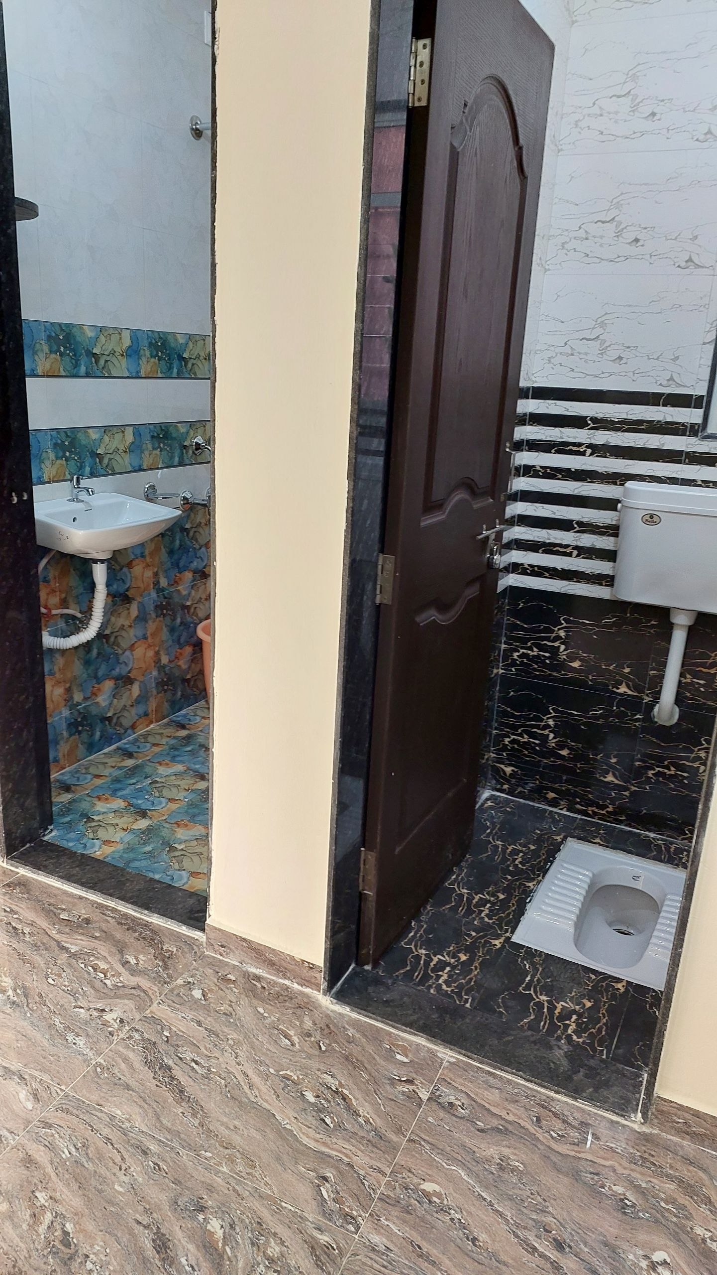 HOSTEL for rent in Pune photo 5