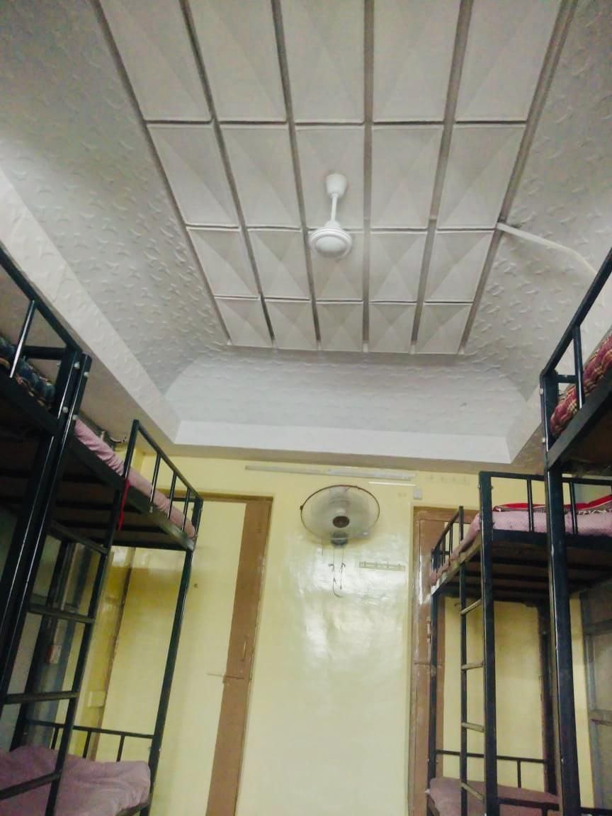 HOSTEL for rent in Shukrawar Peth, Pune photo 3