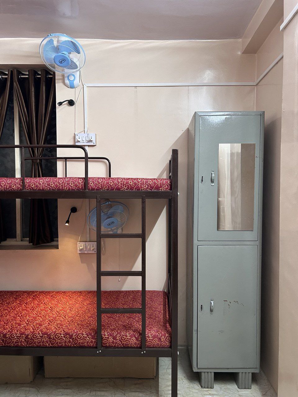 HOSTEL for rent in Narayan Peth, Pune photo 4