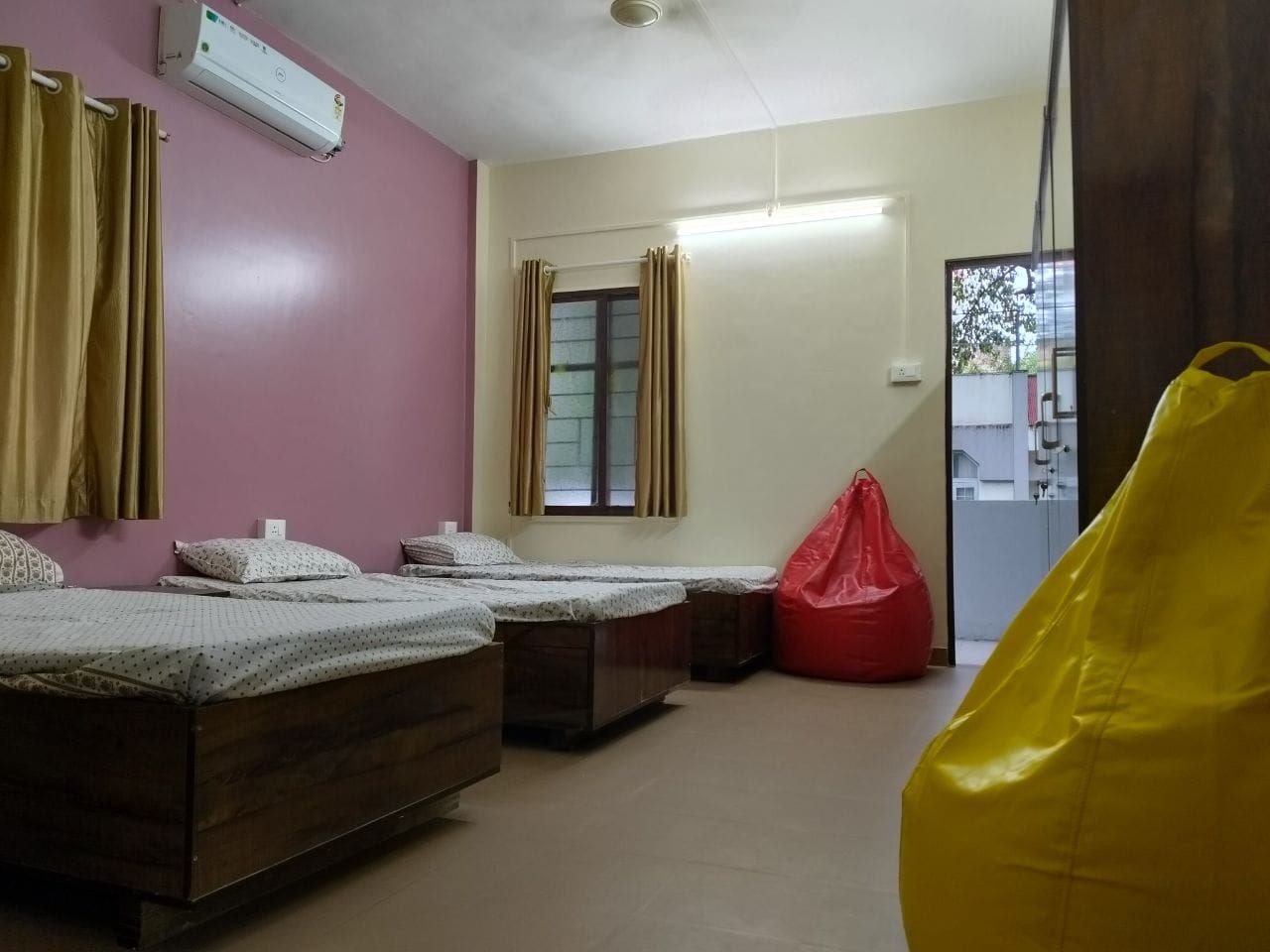 PG for rent in Pune photo 6