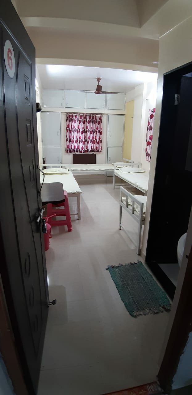 HOSTEL for rent in ๐ Nearby Location, Pune photo 6
