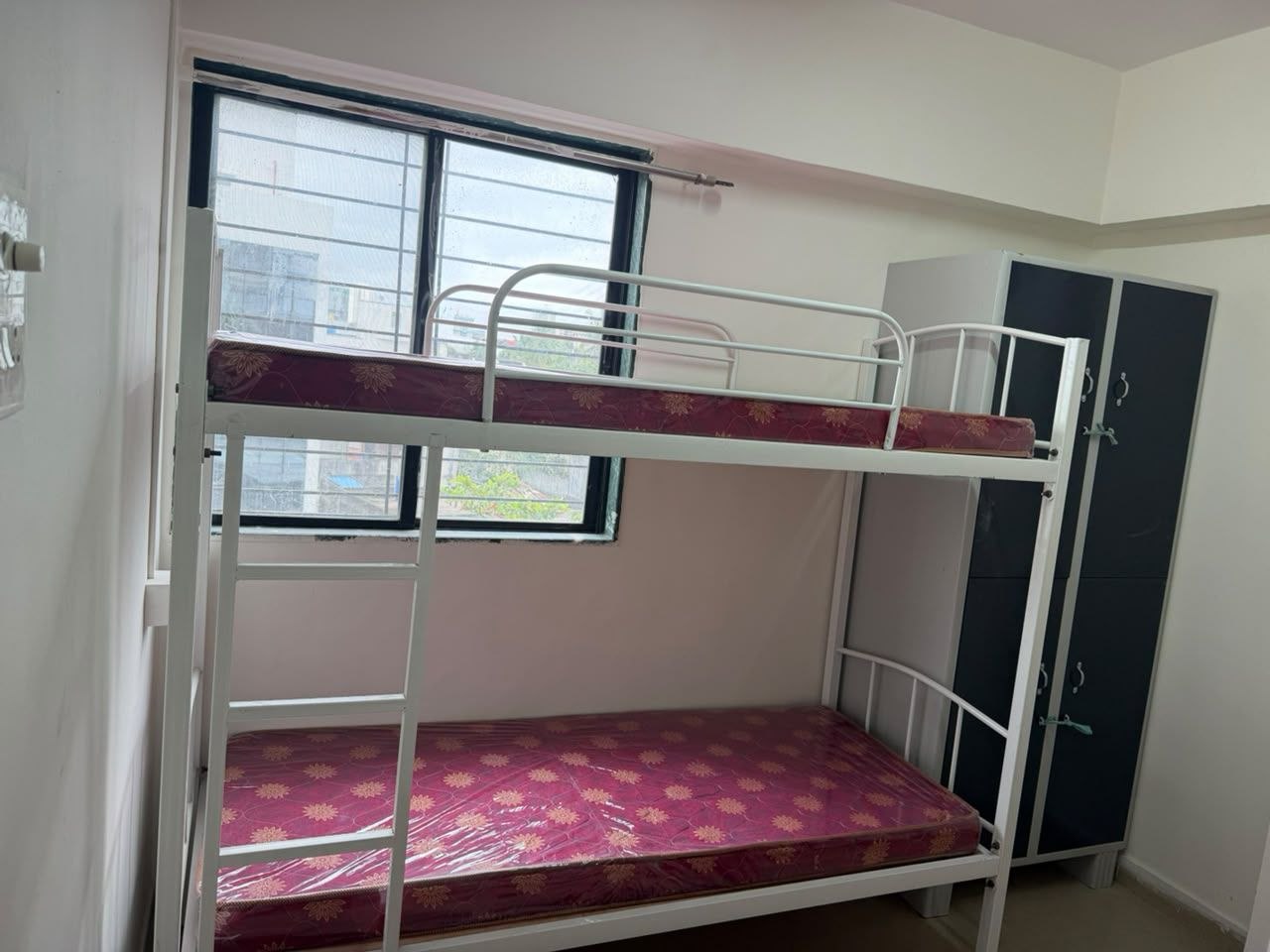HOSTEL for rent in Narayan Peth, Pune photo 3