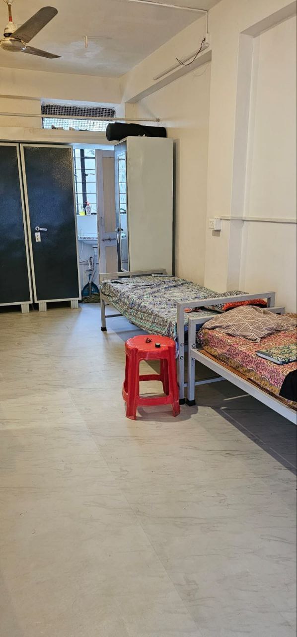 HOSTEL for rent in Narayan Peth, Pune photo 4