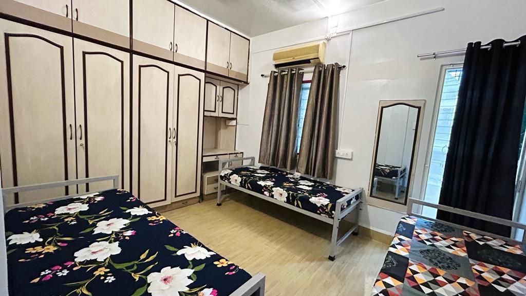 HOSTEL for rent in Narayan Peth, Pune photo 2